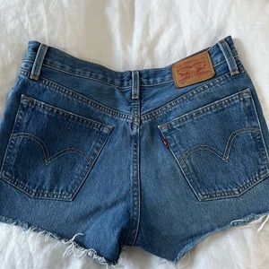 Original 501 Levi button fly jeans shorts, 28